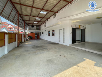 *****ทาวน์เฮ้าส์มือสองย่านนนทบุรี ม.ทีแลนด์ รัตนาธิเบศร์ หลังมุม! เนื้อที่มากถึง 42.7 ตร.ว. ฟังก์ชันจัดเต็มถึง 3 ห้องนอน 2 ห้องน้ำ จอดรถได้เยอะถึง 4 คัน พื้นที่เยอะ เหมาะสำหรับทำบริษัท หรือออฟฟิศ บนทำเลดี เพียง 8 นาทีก็ถึงรถไฟฟ้าสายสีม่วง "สถานีบางรักน้อยท่าอิฐ"